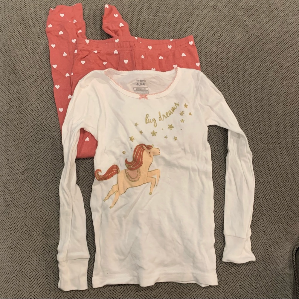 NWOT Carters 2pc Unicorn Pajamas 4T